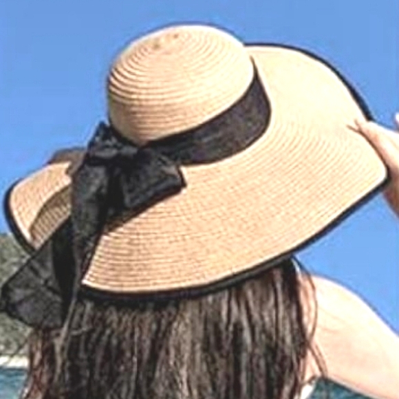 Handmade Chic Sophisticated Wide Brim Straw Hat (NWT) - Picture 3 of 6
